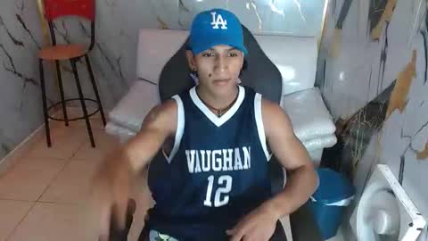 bull_cam online show from January 18, 4:22 pm