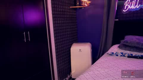 Bunny and The Rock online show from November 29, 11:08 pm