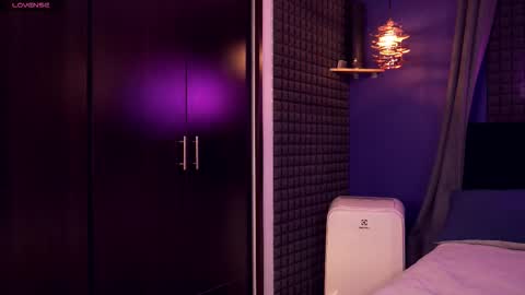 Bunny and The Rock online show from January 17, 10:42 am