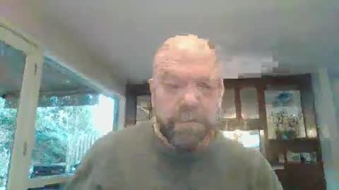 Snapshot of bulldog302w chatting on February 20, 12:15 pm bulldog302w online show from February 20, 12:15 pm