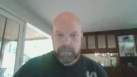 Snapshot of bulldog302w chatting on November 3, 1:23 pm bulldog302w online show from November 3, 1:23 pm