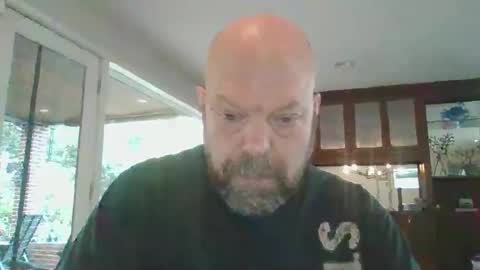 Snapshot of bulldog302w chatting on November 4, 2:16 pm bulldog302w online show from November 4, 2:16 pm