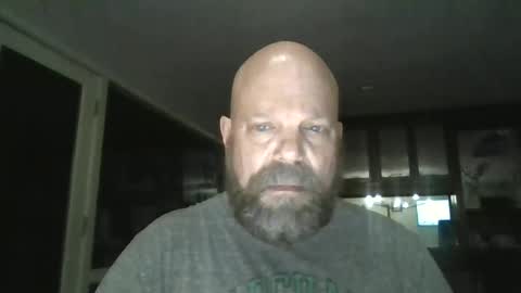 Snapshot of bulldog302w chatting on June 29, 1:01 am bulldog302w online show from June 29, 1:01 am