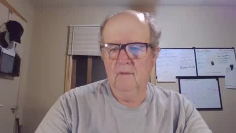 Snapshot of bullfrogg5050 chatting on September 17, 12:07 pm bullfrogg5050 online show from September 17, 12:07 pm