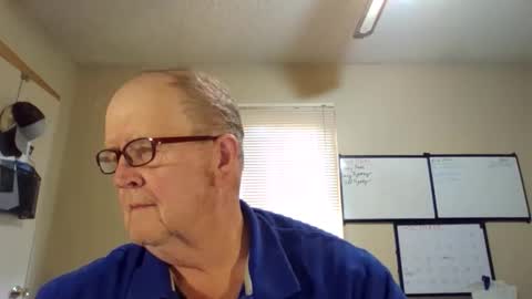 Snapshot of bullfrogg5050 chatting on November 9, 8:07 pm bullfrogg5050 online show from November 9, 8:07 pm