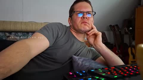 bumbuss online show from February 16, 3:30 pm