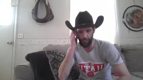 Snapshot of bunkcountry81 chatting on February 27, 8:20 pm Bunk online show from February 27, 8:20 pm