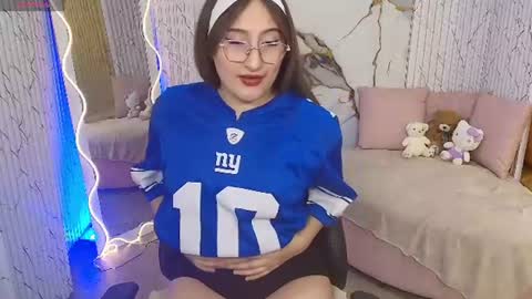 Bunni  online show from July 9, 3:10 am