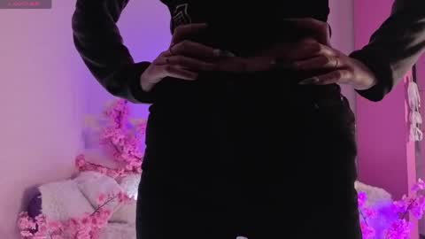 Kira online show from April 3, 3:21 pm