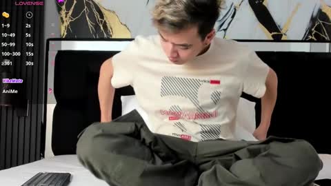 bunny online show from January 9, 12:30 pm