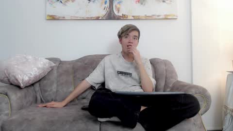 bunny online show from January 17, 3:43 pm