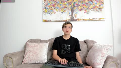 bunny online show from February 1, 12:37 pm