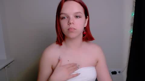 Snapshot of bunnybloom_ chatting on May 25, 8:48 pm Ariel online show from May 25, 8:48 pm