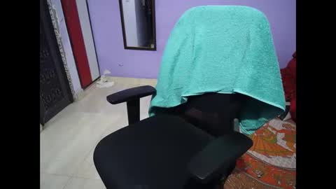 bunnycolbyy online show from April 6, 5:52 am