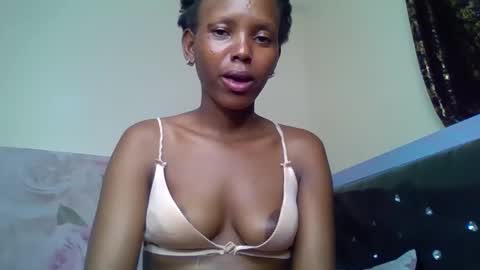 bunnydiva_ online show from October 20, 9:26 pm