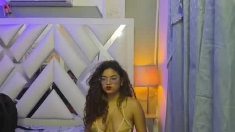 bunnydolly_ online show from January 7, 4:04 am