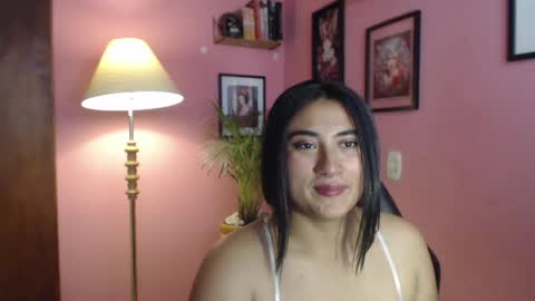 bunnyEmilyR0s33 online show from April 21, 4:12 pm