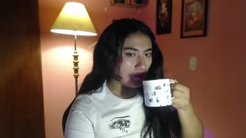 Snapshot of bunnyemilyr0s33 chatting on June 25, 8:08 am bunnyEmilyR0s33 online show from June 25, 8:08 am