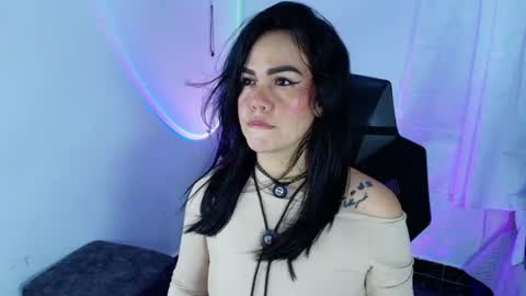 Snapshot of bunnykat_ chatting on July 21, 12:57 am katerine payne online show from July 21, 12:57 am