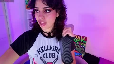   online show from April 24, 8:22 pm