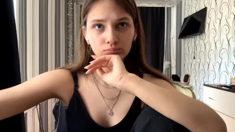 Snapshot of bunnytrussel chatting on May 12, 11:40 am Bella online show from May 12, 11:40 am