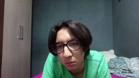 Bunny Wang online show from December 17, 6:08 am