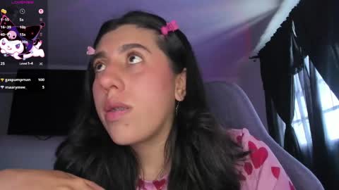 Jess online show from April 18, 3:49 pm