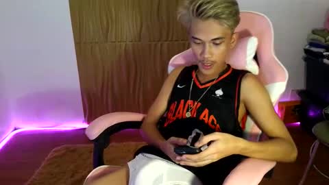 burger_kingxxx online show from February 3, 6:51 am