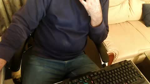 Hairy Arabian online show from April 4, 5:54 pm