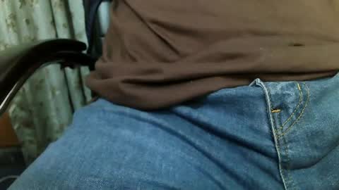 Hairy Arabian online show from April 18, 8:51 am