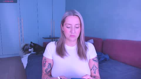 Snapshot of burn_lissa chatting on July 5, 4:36 pm Lissa online show from July 5, 4:36 pm