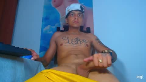 Snapshot of burningboyy chatting on May 1, 9:47 am independiente online show from May 1, 9:47 am