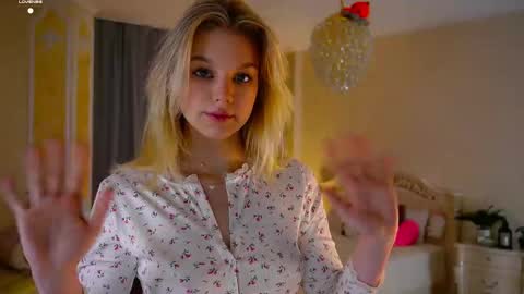 Jessica online show from September 14, 1:32 pm