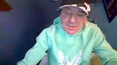 burnleyguy1977 online show from July 28, 12:18 am