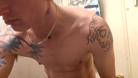 LostSingledad online show from December 3, 8:49 am