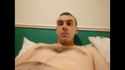 Snapshot of burtz909 chatting on September 20, 9:54 am burtz909 online show from September 20, 9:54 am