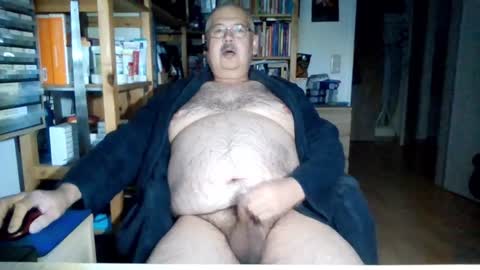 Snapshot of busibaer666 chatting on June 14, 2:09 am busi online show from June 14, 2:09 am