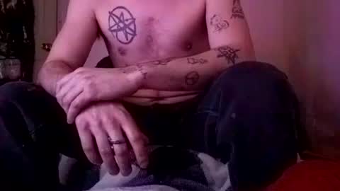 Snapshot of buster18hymen chatting on December 30, 6:38 pm Buster18Hymen online show from December 30, 6:38 pm