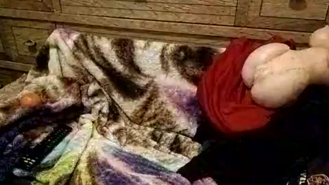 Snapshot of buster18hymen chatting on February 8, 10:18 am Buster18Hymen online show from February 8, 10:18 am