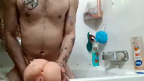 Snapshot of buster18hymen chatting on February 15, 5:19 am Buster18Hymen online show from February 15, 5:19 am