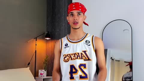 Buster independent model online show from January 5, 1:36 pm