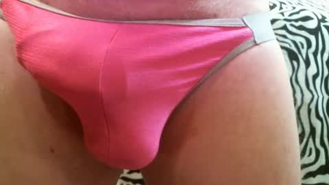 Snapshot of bustinfree chatting on December 18, 3:11 pm bustinfree online show from December 18, 3:11 pm