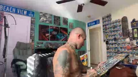 Snapshot of bustnutztaklenapz chatting on November 5, 7:03 pm bustnutztaklenapz online show from November 5, 7:03 pm