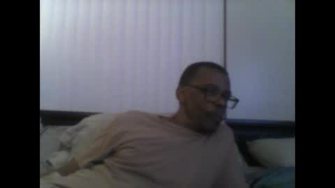 Snapshot of busturgutzgd11 chatting on December 10, 6:54 am Busturgutzgd1 online show from December 10, 6:54 am