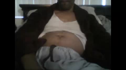 Snapshot of busturgutzgd11 chatting on December 21, 10:40 pm Busturgutzgd1 online show from December 21, 10:40 pm