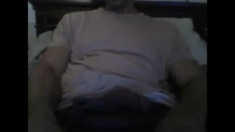 Snapshot of busturgutzgd11 chatting on December 24, 2:32 am Busturgutzgd1 online show from December 24, 2:32 am