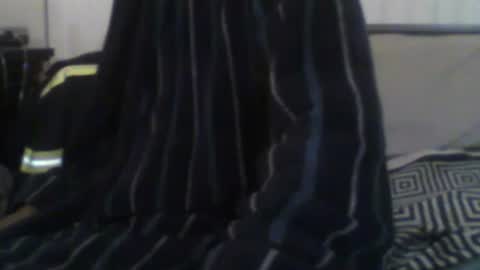 Snapshot of busturgutzgd11 chatting on January 2, 2:11 am Busturgutzgd1 online show from January 2, 2:11 am