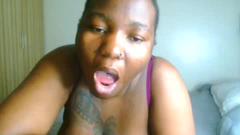 busty_mellons69 online show from March 29, 6:35 am