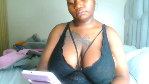 busty_mellons69 online show from April 19, 3:50 am