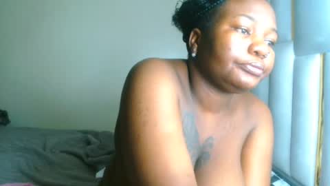 busty_mellons69 online show from April 22, 3:46 pm